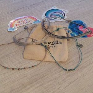 PURA VIDA bracelets!!!